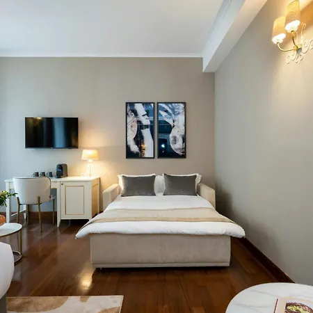 Leonardo Boutique Monti Hotel