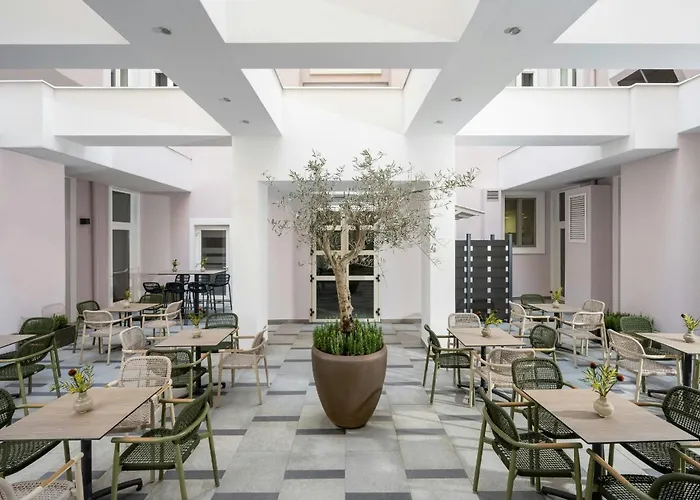 Leonardo Boutique Monti 4* 로마