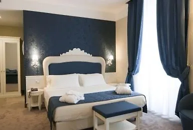 Leonardo Boutique Monti