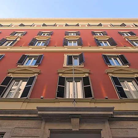 Leonardo Boutique Monti