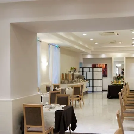 Leonardo Boutique Monti Рим