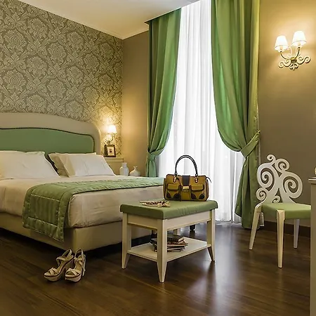 Leonardo Boutique Monti Отель