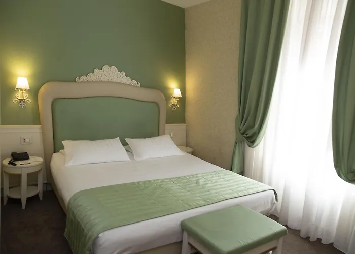 Hotel Leonardo Boutique Monti 4*
