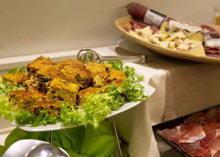 Leonardo Boutique Monti