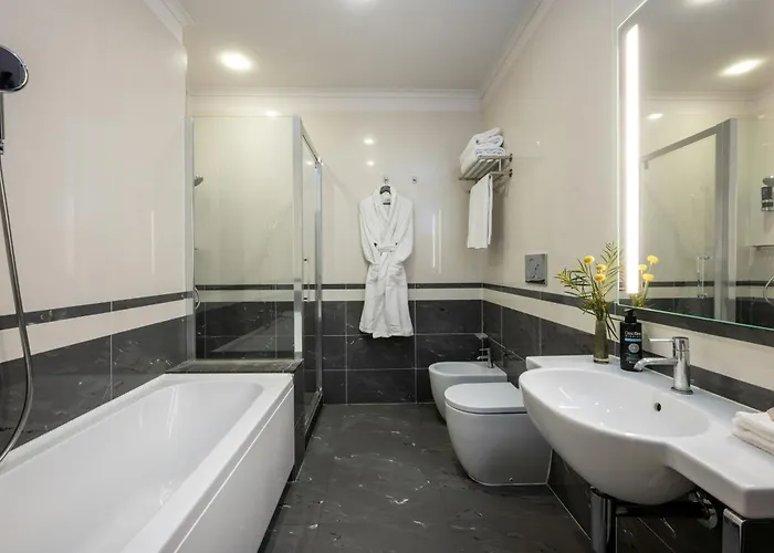 Hotel Leonardo Boutique Monti 4*