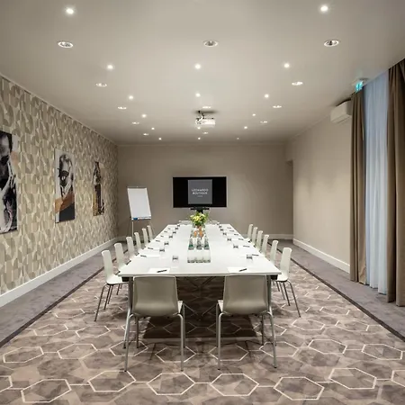 Leonardo Boutique Monti Rzym