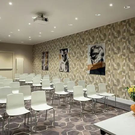 Leonardo Boutique Monti 4*